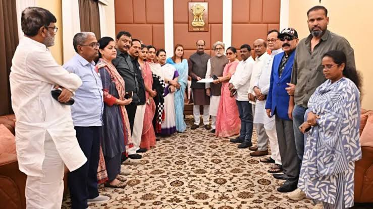 TMC rebels have seven days to respond to the disqualification push in the Lok Sabha.